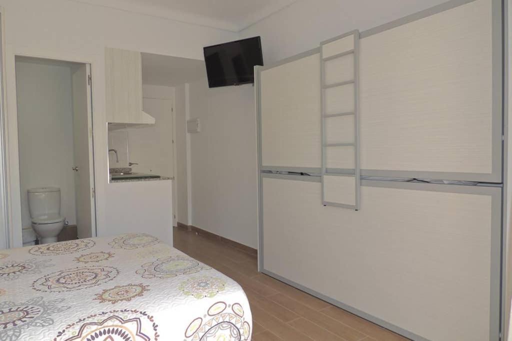 Апартаменти Carihuela Palace Studio 419 Beach - Playa Торремолінос Екстер'єр фото